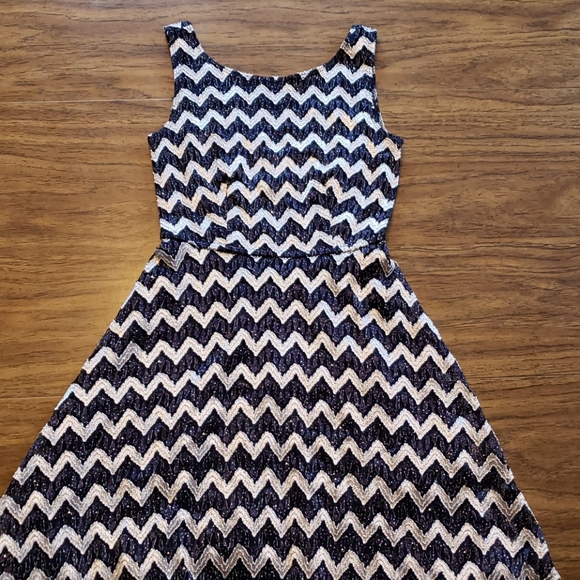 Jump Dresses & Skirts - Cute Sparkly Dress